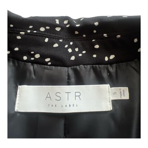 ASTR The Label Blazer Womens Small Black White Dots Open Front Workwear Office - Picture 3 of 12